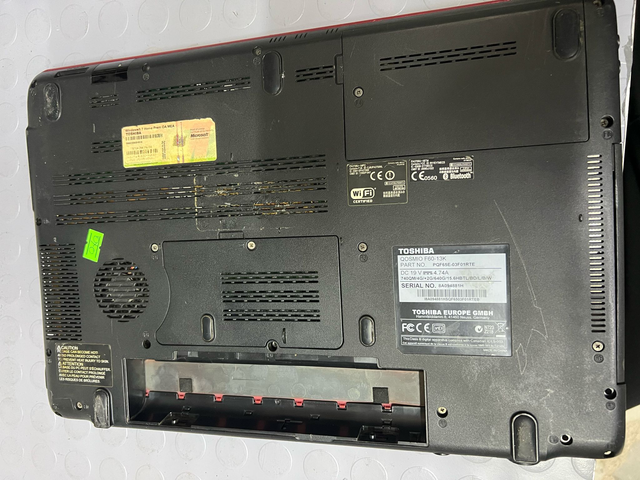 Toshiba Qosmio F60-13k Kasa - Görsel 4